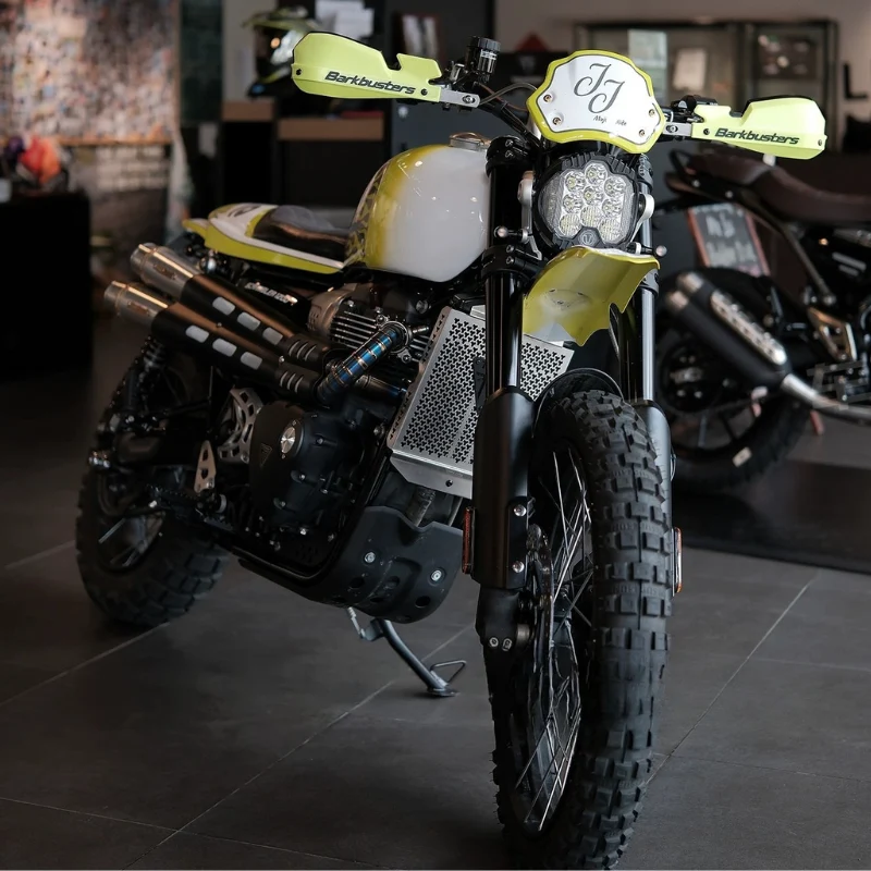 Phare LED Baja 7″ OFFROAD pour Triumph Scrambler 1200 - Image 5