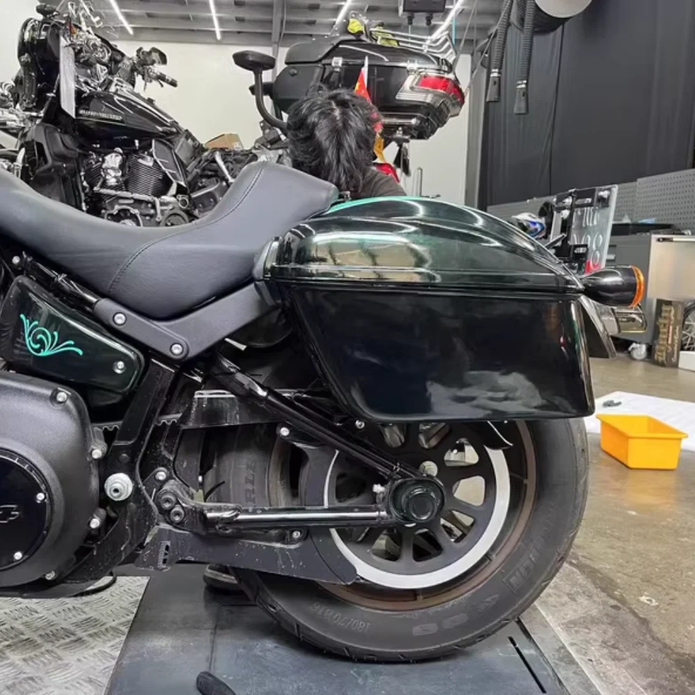 Sacoches rigides compactes Softail 2018+ - Image 6