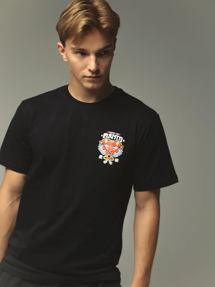 T-shirt Manto Yauhen Abu ONI preto - Image 3